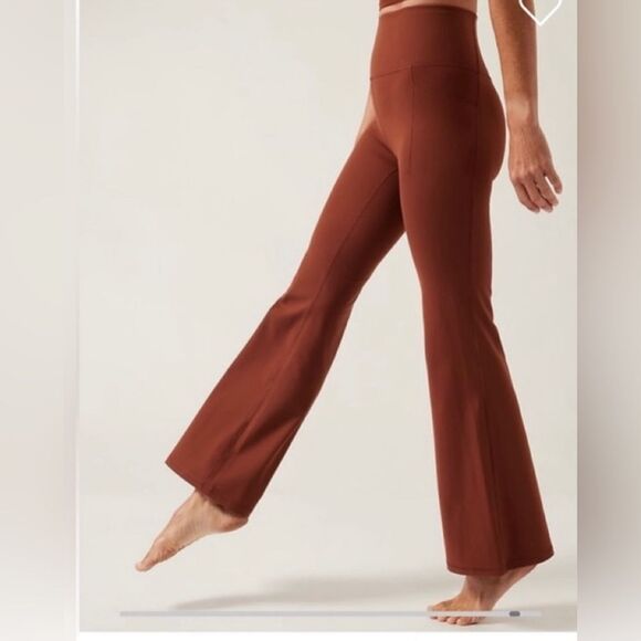 NWT Athleta Salutation Stash Flare Pant 3X Toasted Brown - Picture 3 of 6